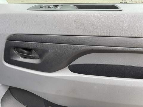 Peugeot Expert 2.0 BlueHDi 1400 Professional Premium Standard Panel Van MWB Euro 6 (s/s) 6dr - U268