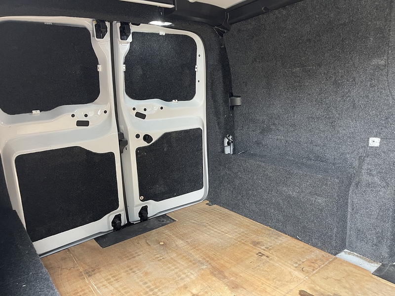 Peugeot Expert 2.0 BlueHDi 1400 Professional Premium Standard Panel Van MWB Euro 6 (s/s) 6dr - U268