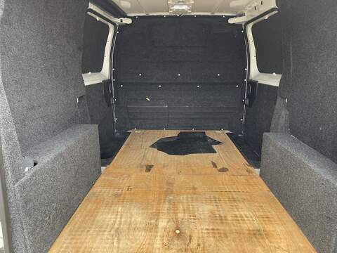 Peugeot Expert 2.0 BlueHDi 1400 Professional Premium Standard Panel Van MWB Euro 6 (s/s) 6dr - U268