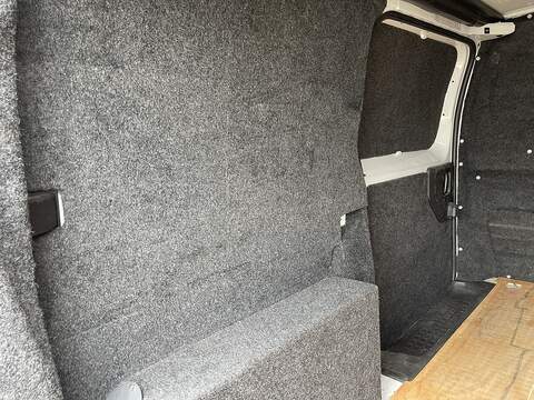 Peugeot Expert 2.0 BlueHDi 1400 Professional Premium Standard Panel Van MWB Euro 6 (s/s) 6dr - U268