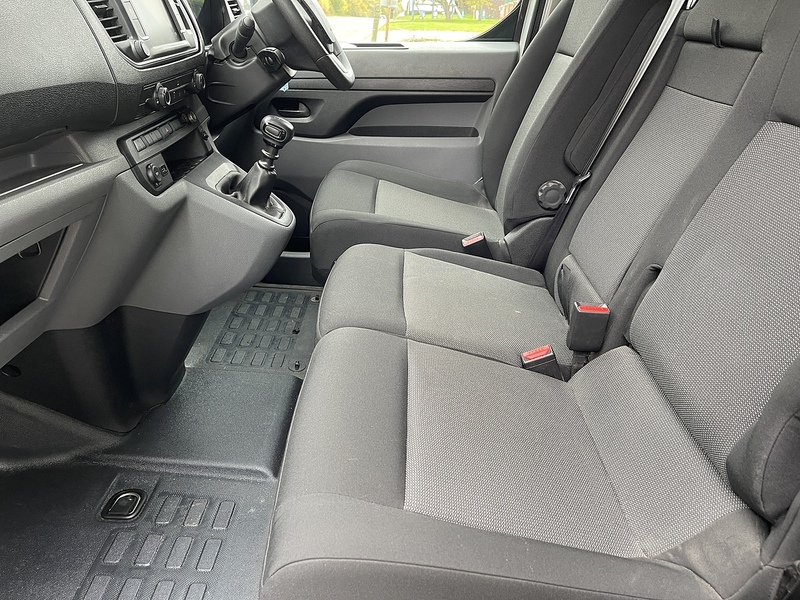 Peugeot Expert 2.0 BlueHDi 1400 Professional Premium Standard Panel Van MWB Euro 6 (s/s) 6dr - U268