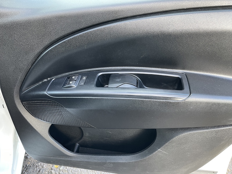 Vauxhall Combo 1.3 CDTi 2000 16v Panel Van 3dr Diesel Manual FWD L1 H1 (133 g/km, 89 bhp) - U282