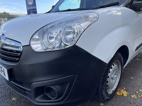 Vauxhall Combo 1.3 CDTi 2000 16v Panel Van 3dr Diesel Manual FWD L1 H1 (133 g/km, 89 bhp) - U282