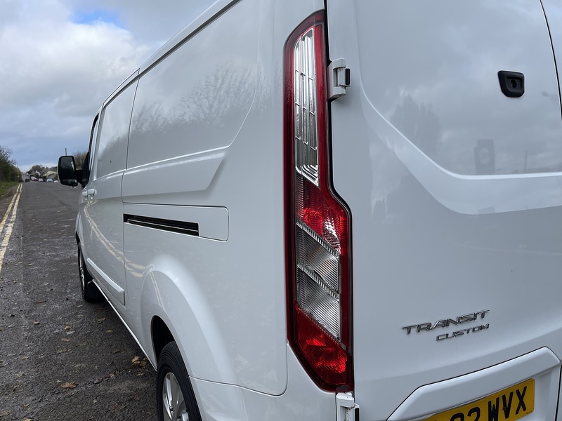 Ford Transit Custom Transit Custom Limited Panel Van 1 Manual Diesel - U290