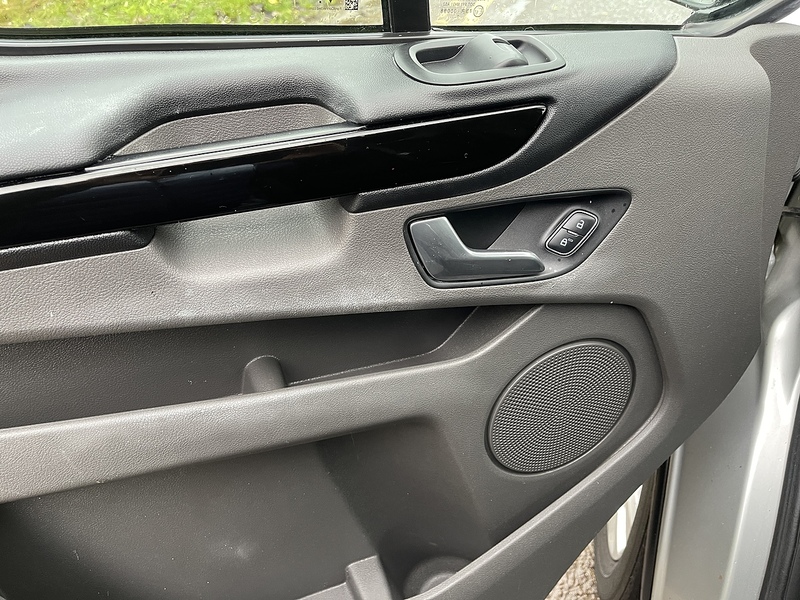 Ford Transit Custom 1.0 340 EcoBoost 13.6kWh Limited Auto L1 H1 Euro 6 5dr - U299