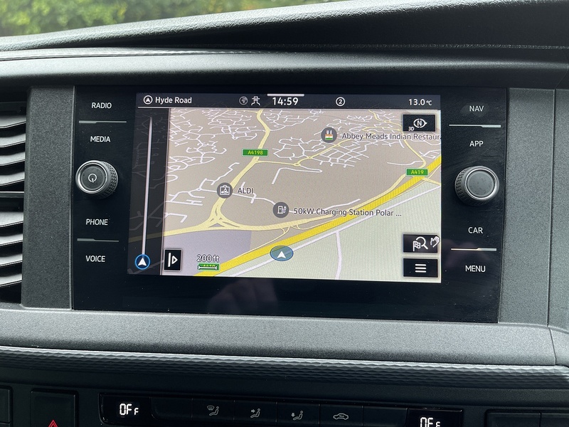 Volkswagen Transporter Shuttle 2.0 TDI SE DSG LWB Euro 6 (s/s) 5dr - U300