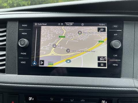 Volkswagen Transporter Shuttle 2.0 TDI SE DSG LWB Euro 6 (s/s) 5dr - U300