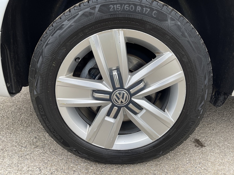 Volkswagen Transporter Shuttle 2.0 TDI SE DSG LWB Euro 6 (s/s) 5dr - U300