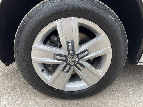 Volkswagen Transporter Shuttle 2.0 TDI SE DSG LWB Euro 6 (s/s) 5dr - U300