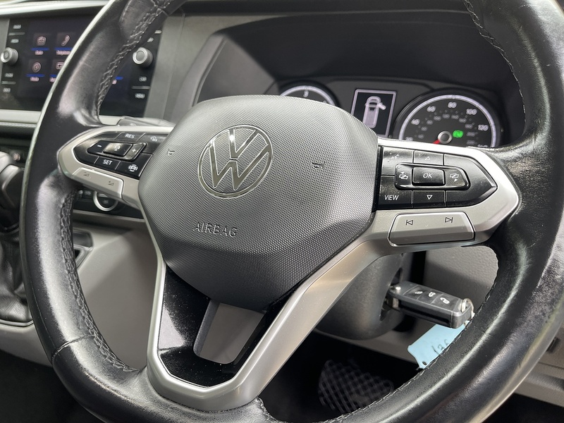 Volkswagen Transporter Shuttle 2.0 TDI SE DSG LWB Euro 6 (s/s) 5dr - U300