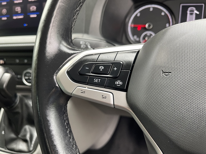 Volkswagen Transporter Shuttle 2.0 TDI SE DSG LWB Euro 6 (s/s) 5dr - U300