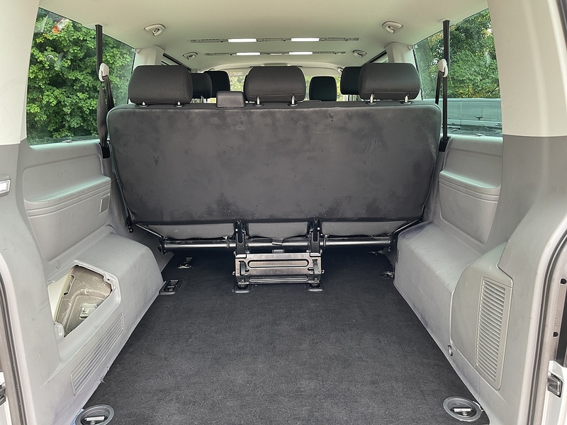 Volkswagen Transporter Shuttle 2.0 TDI SE DSG LWB Euro 6 (s/s) 5dr - U300