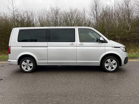 Volkswagen Transporter Shuttle 2.0 TDI SE DSG LWB Euro 6 (s/s) 5dr - U300