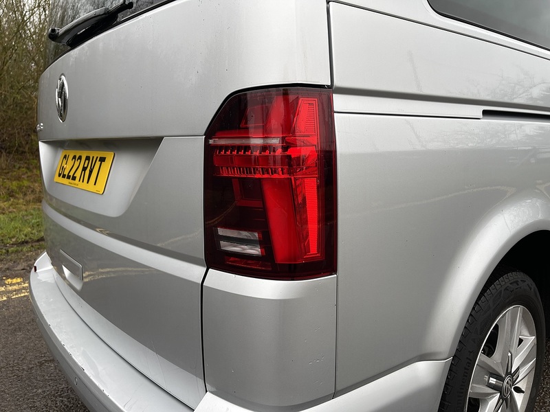 Volkswagen Transporter Shuttle 2.0 TDI SE DSG LWB Euro 6 (s/s) 5dr - U300