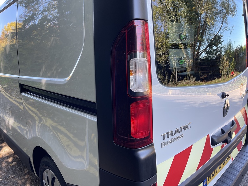 Renault Trafic 2.0 dCi ENERGY 30 Business SWB Standard Roof Euro 6 (s/s) 5dr - U303