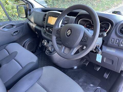 Renault Trafic 2.0 dCi ENERGY 30 Business SWB Standard Roof Euro 6 (s/s) 5dr - U303