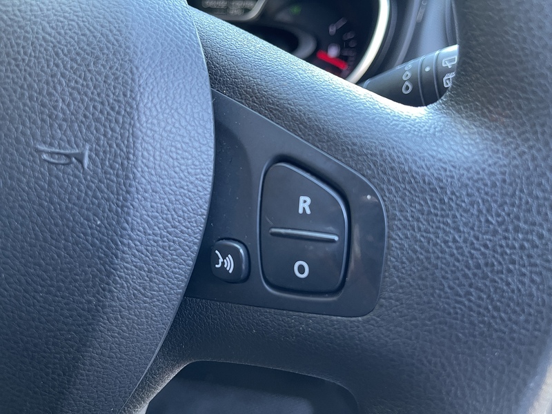 Renault Trafic 2.0 dCi ENERGY 30 Business SWB Standard Roof Euro 6 (s/s) 5dr - U303