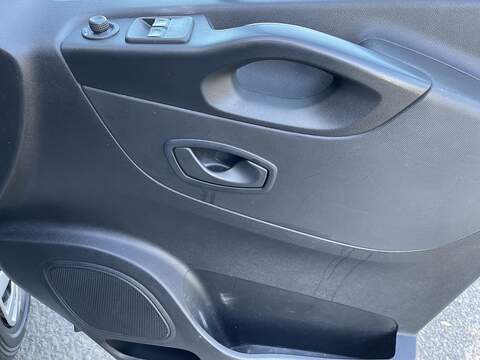 Renault Trafic 2.0 dCi ENERGY 30 Business SWB Standard Roof Euro 6 (s/s) 5dr - U303