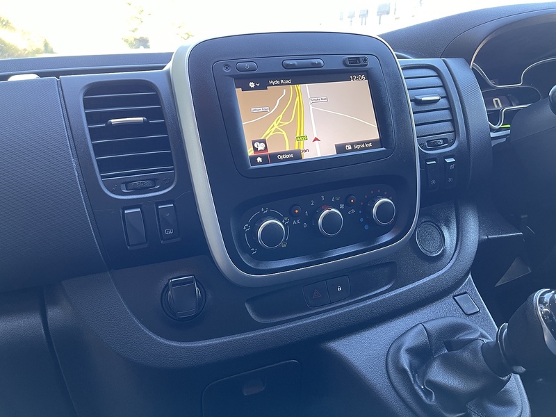 Renault Trafic 2.0 dCi ENERGY 30 Business SWB Standard Roof Euro 6 (s/s) 5dr - U303