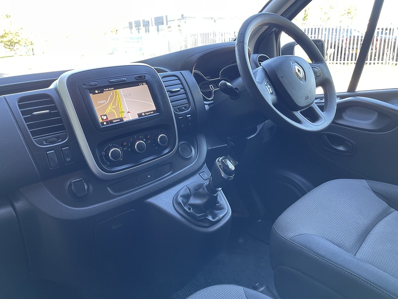 Renault Trafic 2.0 dCi ENERGY 30 Business SWB Standard Roof Euro 6 (s/s) 5dr - U303