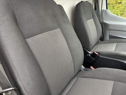 Ford Transit 2.0 350 EcoBlue FWD L2 H3 Euro 6 5dr - U305