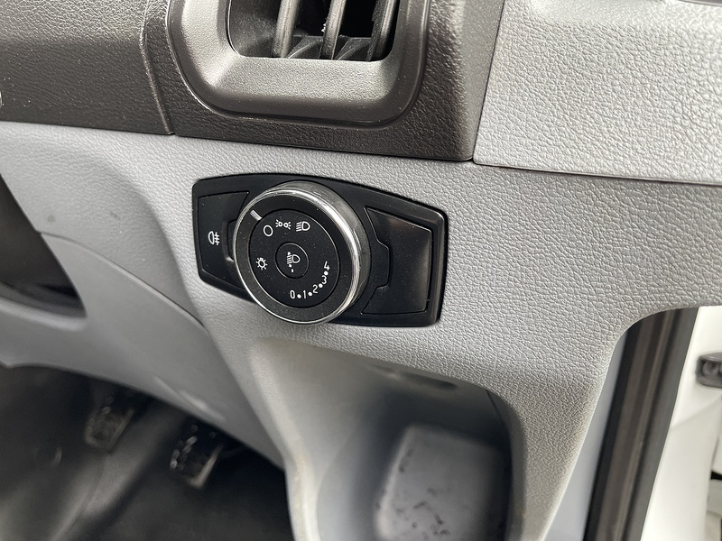 Ford Transit 2.0 350 EcoBlue FWD L2 H3 Euro 6 5dr - U305