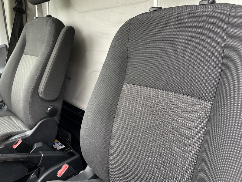 Ford Transit 2.0 350 EcoBlue FWD L2 H3 Euro 6 5dr - U305