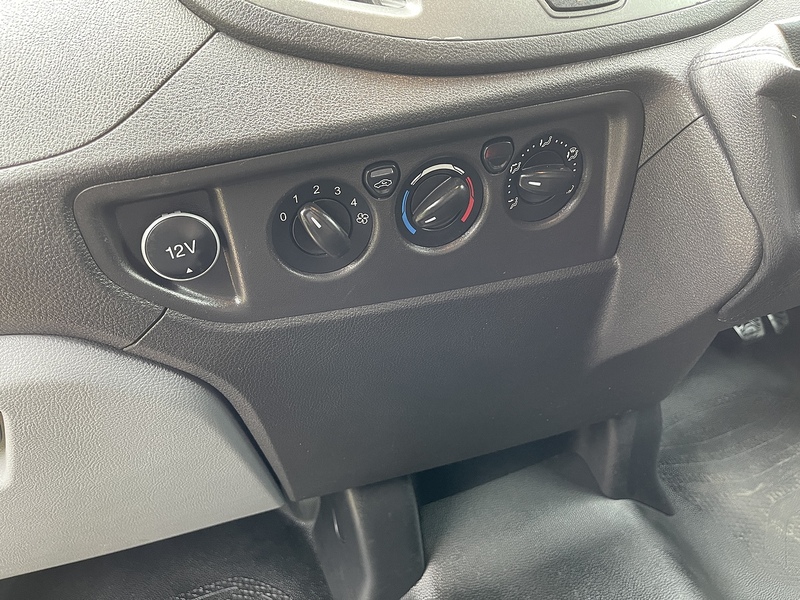 Ford Transit 2.0 350 EcoBlue FWD L2 H3 Euro 6 5dr - U305