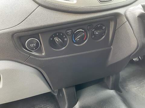 Ford Transit 2.0 350 EcoBlue FWD L2 H3 Euro 6 5dr - U305