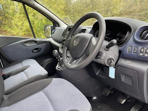 Vauxhall Vivaro 1.6 CDTi 2900 L1 H1 Euro 6 (s/s) 5dr - U306