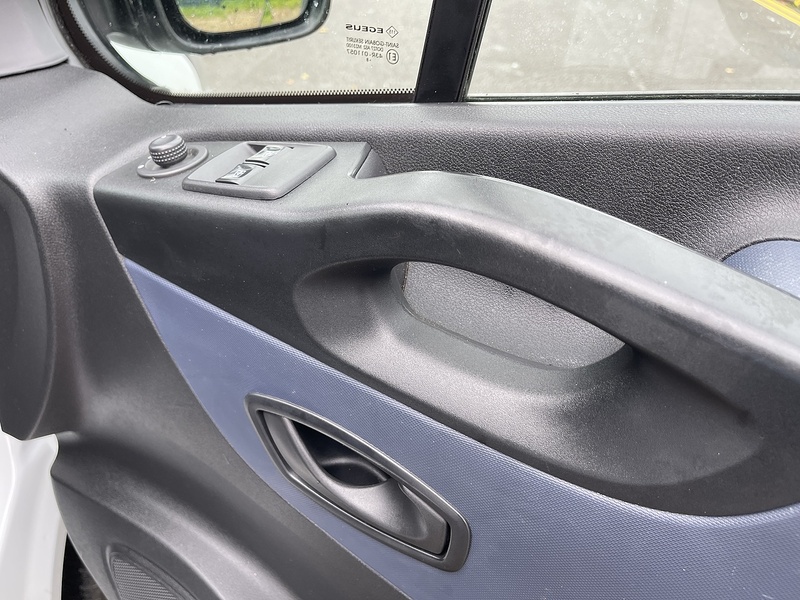 Vauxhall Vivaro 1.6 CDTi 2900 L1 H1 Euro 6 (s/s) 5dr - U306