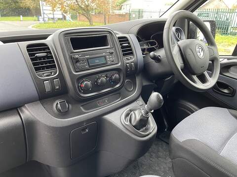 Vauxhall Vivaro 1.6 CDTi 2900 L1 H1 Euro 6 (s/s) 5dr - U306