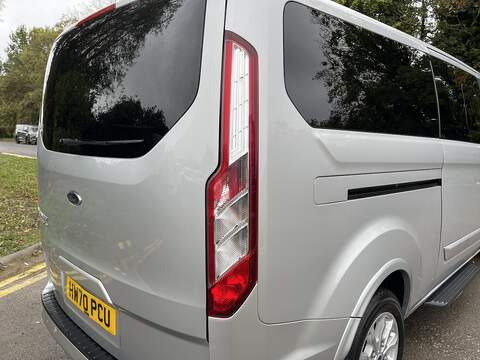 Ford Tourneo Custom 2.0 320 EcoBlue Titanium Auto L2 Euro 6 (s/s) 5dr - U310