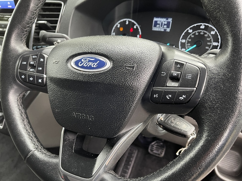 Ford Tourneo Custom 2.0 320 EcoBlue Titanium Auto L2 Euro 6 (s/s) 5dr - U310