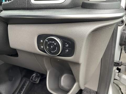 Ford Tourneo Custom 2.0 320 EcoBlue Titanium Auto L2 Euro 6 (s/s) 5dr - U310