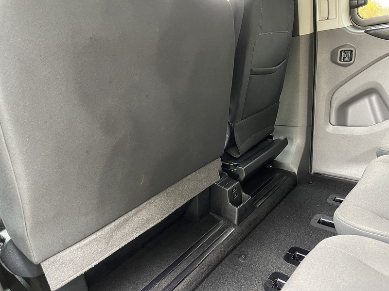 Ford Tourneo Custom 2.0 320 EcoBlue Titanium Auto L2 Euro 6 (s/s) 5dr - U310