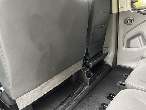 Ford Tourneo Custom 2.0 320 EcoBlue Titanium Auto L2 Euro 6 (s/s) 5dr - U310