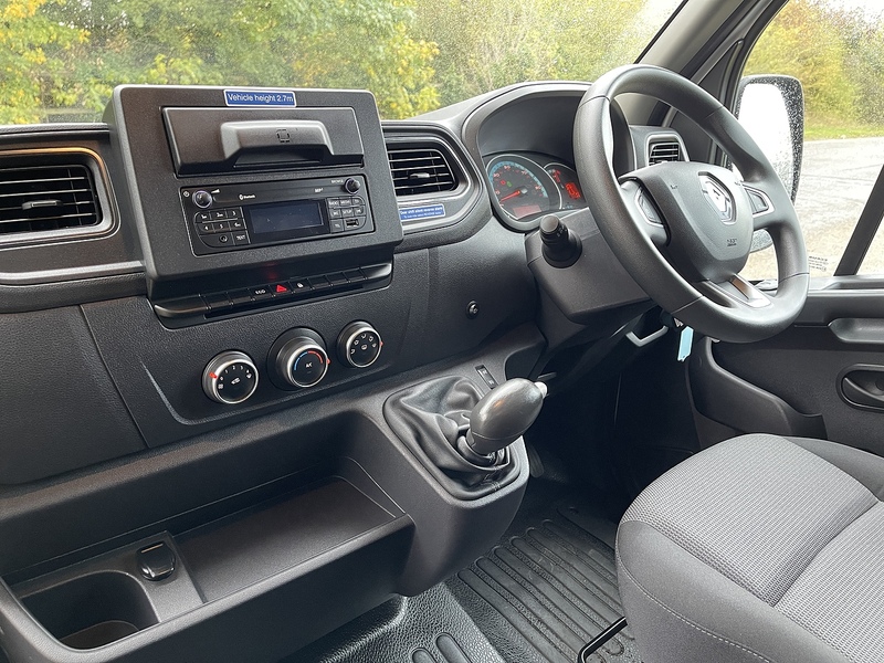 Renault Trucks Master ZE 56KW FWD 3T1 L2 H2 ED MESS CREW CAB Unlisted Electric - U312