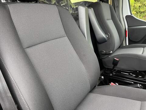 Renault Trucks Master ZE 56KW FWD 3T1 L2 H2 ED MESS CREW CAB Unlisted Electric - U312