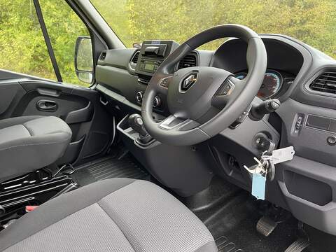 Renault Trucks Master ZE 56KW FWD 3T1 L2 H2 ED MESS CREW CAB Unlisted Electric - U312