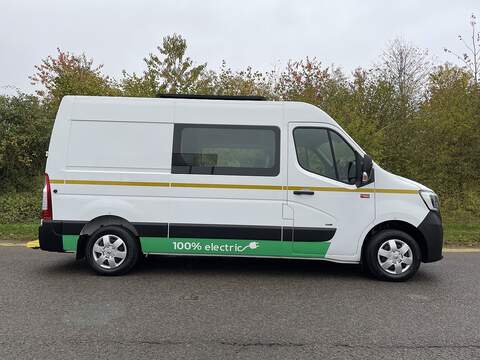 Renault Trucks Master ZE 56KW FWD 3T1 L2 H2 ED MESS CREW CAB Unlisted Electric - U312