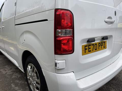 Vauxhall Vivaro Vivaro 1.5 Turbo D 2700 Sportive L1 H1 Euro 6 (s/s) 5dr - U32