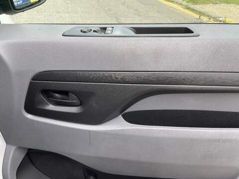 Vauxhall Vivaro Vivaro 1.5 Turbo D 2700 Sportive L1 H1 Euro 6 (s/s) 5dr - U32