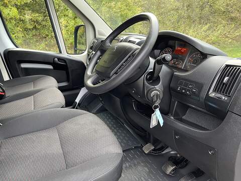 Peugeot Boxer Boxer Professional Panel Van 2 Manual Diesel - U320