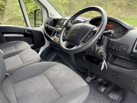 Peugeot Boxer Boxer Professional Panel Van 2 Manual Diesel - U320