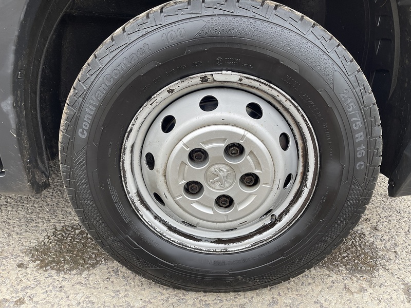 Peugeot Boxer 2.2 BlueHDi 435 Professional L4 H2 Euro 6 (s/s) 5dr - U322