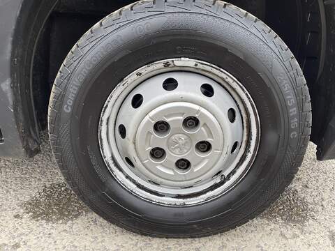 Peugeot Boxer 2.2 BlueHDi 435 Professional L4 H2 Euro 6 (s/s) 5dr - U322