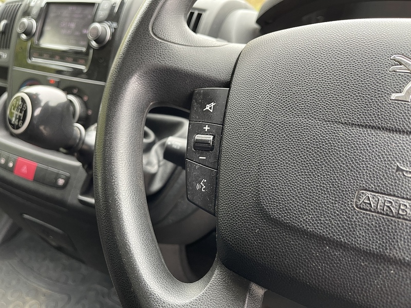 Peugeot Boxer 2.2 BlueHDi 435 Professional L4 H2 Euro 6 (s/s) 5dr - U322