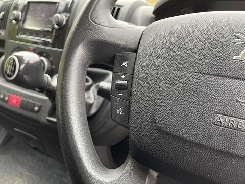 Peugeot Boxer 2.2 BlueHDi 435 Professional L4 H2 Euro 6 (s/s) 5dr - U322