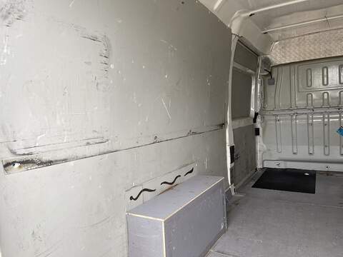 Peugeot Boxer 2.2 BlueHDi 435 Professional L4 H2 Euro 6 (s/s) 5dr - U322